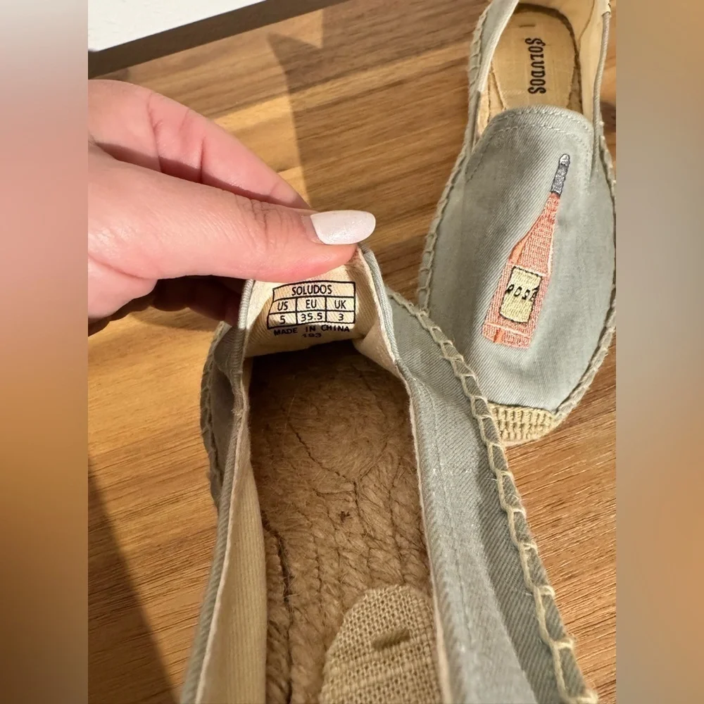 NEW Soludos La Vie En Rose Espadrilles Flats Blue Suze US 5 NWOB